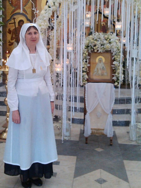 sister raisa in church